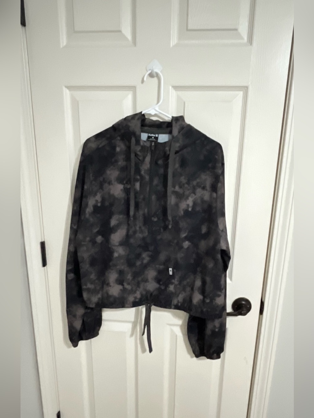 Hurley Black Gray Tie-Dye Cropped Hoodie Sweater